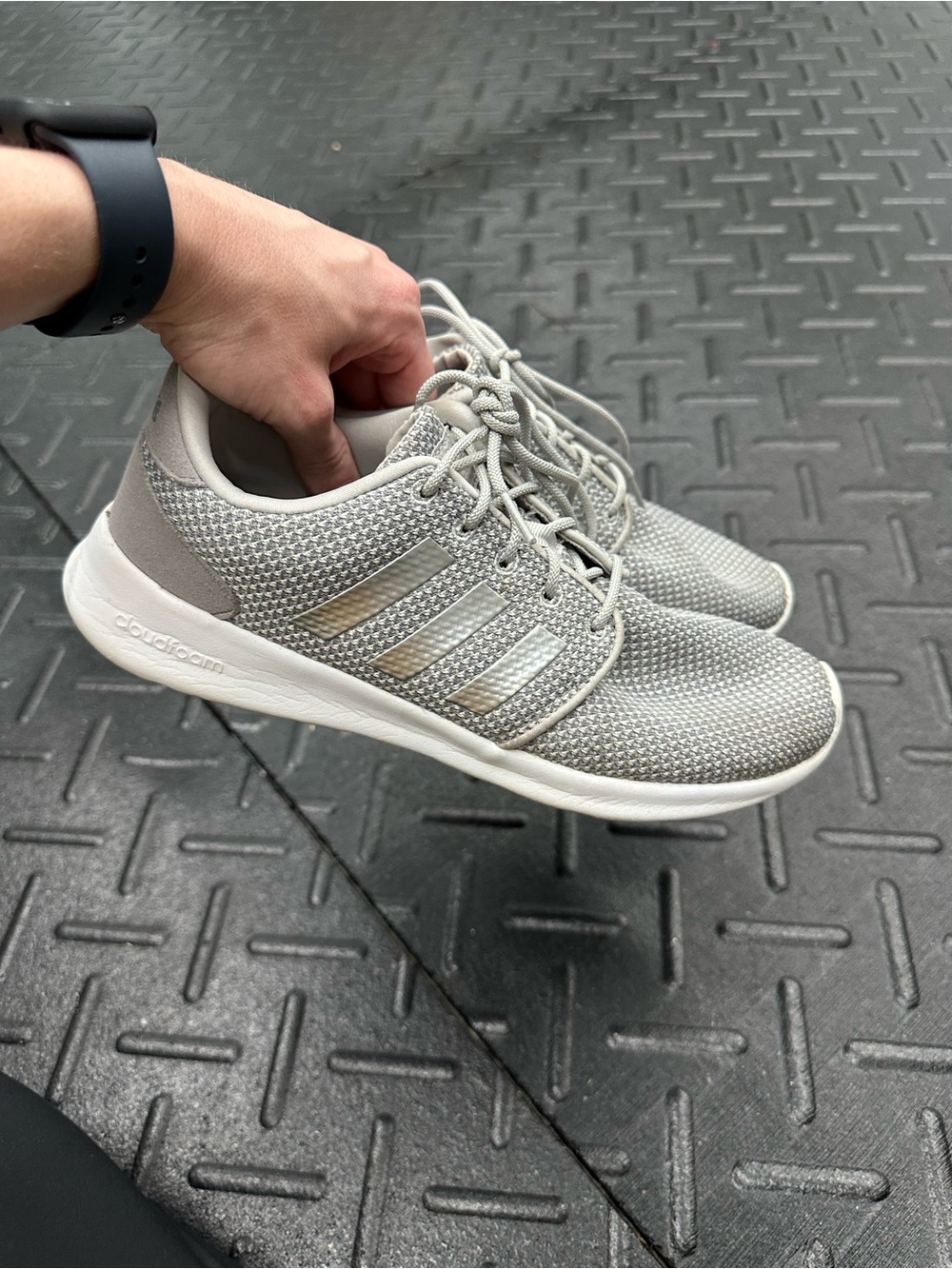 Adidas women’s cloud foam - Gray